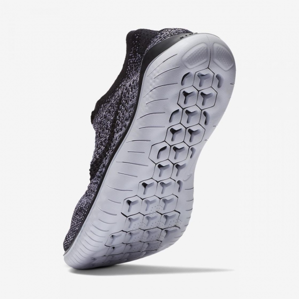 nike free rn moon particle